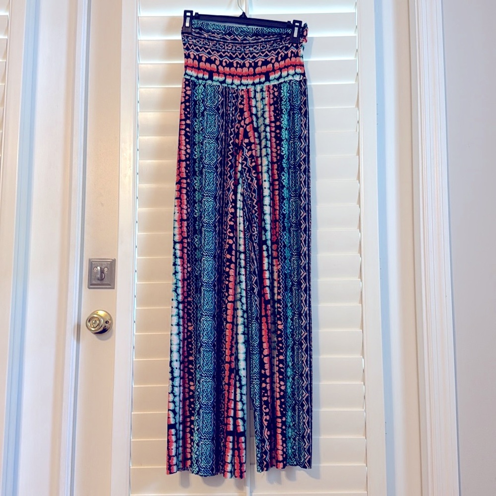 Colorful Geometric Patterned flowy bottoms